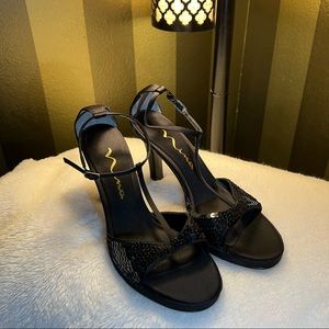 Nina Shoes|Black Sparkle Ankle Strap High Heels|Size 6.5|Color: Black